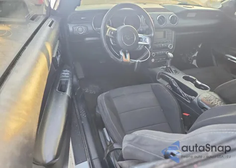 2015 Ford Mustang z USA, uszkodzony, nr VIN 1FATP8EM9F5386793